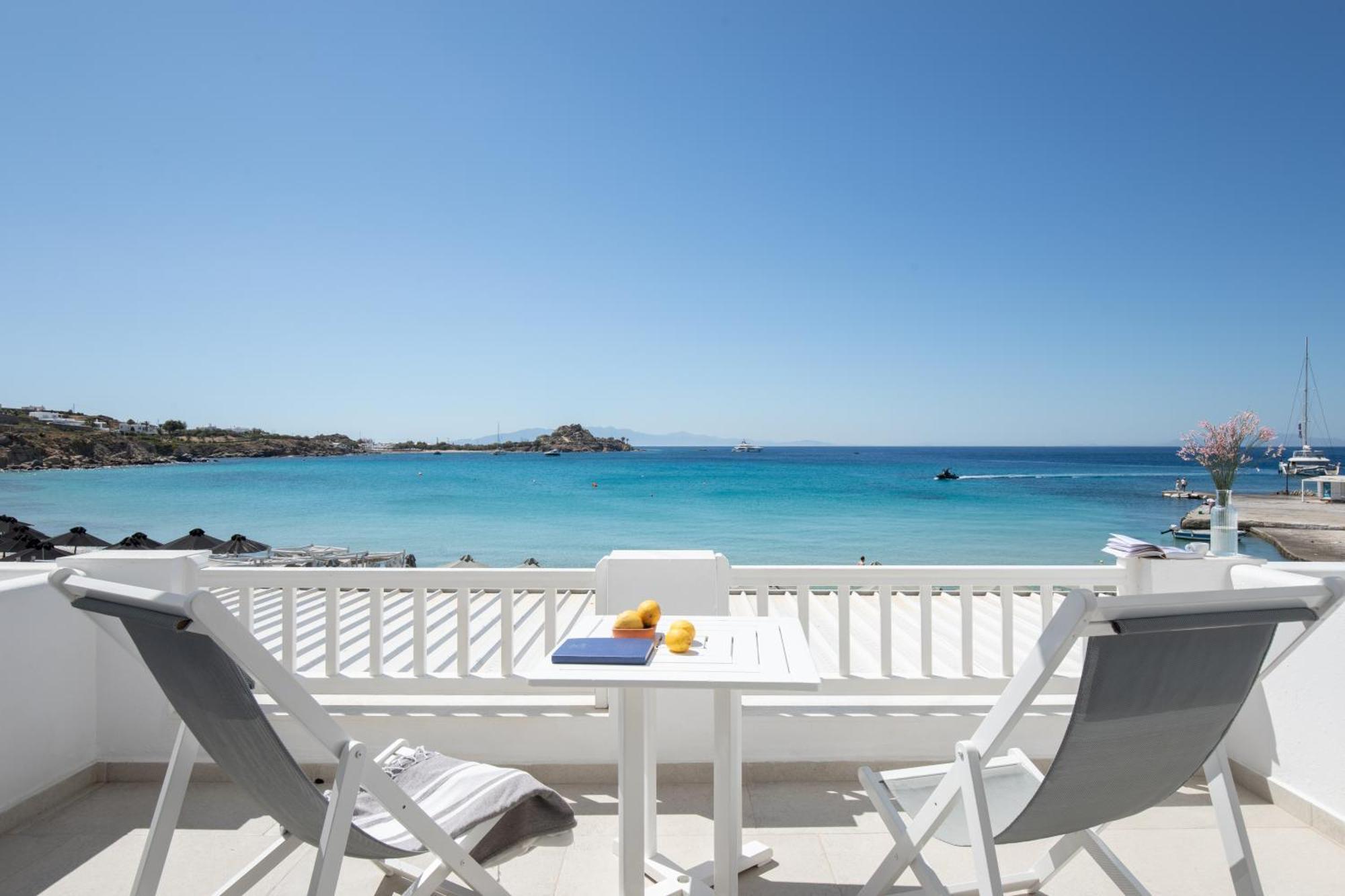 Hotel Acrogiali Beachfront Mykonos 4*